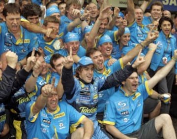 El 25 de septiembre de 2005, Fernando Alonso conquistó el primer Mundial de su carrera tras quedar tercero en el Gran Premio de Brasil.