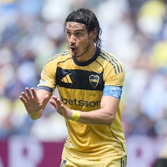 Cavani la lía en Boca