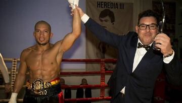 Ronny Landaeta levanta el brazo tras proclamarse campeón de España.
