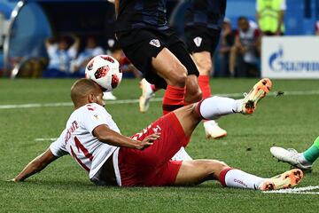 Dejan Lovren y Martin Braithwaite.