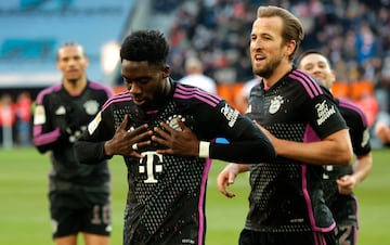 Alphonso Davies y Harry Kane