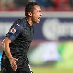 Chivas domina el 11 ideal de la Liga MX