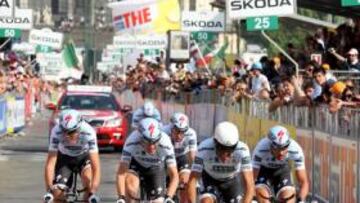 <b>EN CABEZA. </b>Alberto Contador lideró el quinteto del Saxo Bank en la meta de Turín.