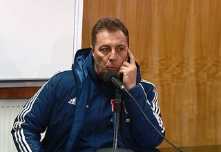 ¿Por qué usó a Benegas de extremo? Así lo explicó Kudelka