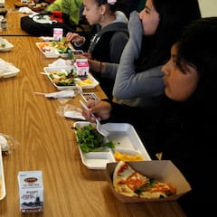 Adiós a los ultraprocesados: Una nueva ley en California prohíbe la comida menos saludable en las escuelas