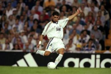 Fernando Hierro: En 1993 el Real Madrid jugó un amistoso ante la U en el Nacional (2-2) y el ex zaguero fue titular.