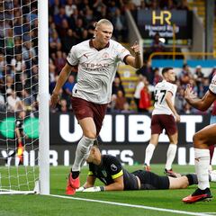 Erling Haaland scores first goals of new Premier League season