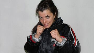 La boxeadora de Torremolinos Watif Alcalache posa para AS.