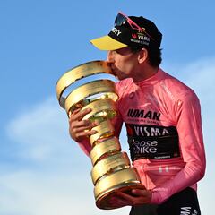 Simon Yates, otro ciclista que deja su carrera en todo lo alto