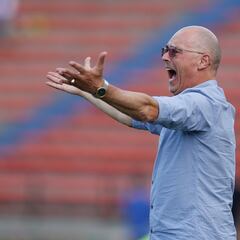 Arias: “Cometimos errores graves en definición”