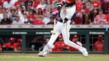 CINCINNATI, OHIO - AUGUST 12: Elly De La Cruz #44 of the Cincinnati Reds hits a double during the fifth inning of the game against the St. Louis Cardinals at Great American Ball Park on August 12, 2024 in Cincinnati, Ohio. Cincinnati defeated St. Louis 6-1. Kirk Irwin/Getty Images/AFP (Photo by Kirk Irwin / GETTY IMAGES NORTH AMERICA / Getty Images via AFP)