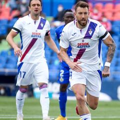 El Eibar gana vida y deja chamuscado al Getafe