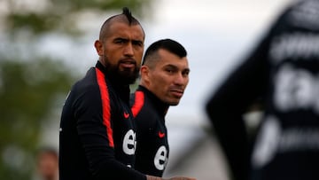 Medel envía mensaje a Vidal
