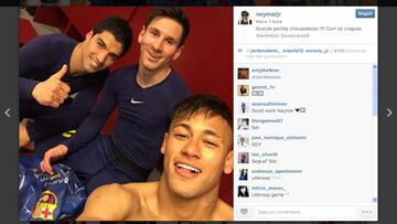 Neymar, Messi y Luis Suárez, de celebración en el vestuario