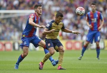 El jugador nacional disputó su primer partido como titular en la Premier League de este año.