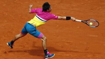 Nishikori empeora el mal día francés al remontar ante Tsonga