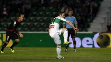 Edu Albacar será baja contra el Betis por un esguince