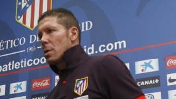 <b>CONCENTRADO. </b>Simeone, a su llegada a la sala de prensa.