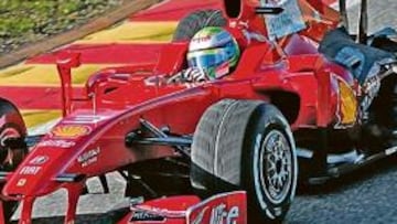 <b>DE ESTRENO. </b>Felipe Massa fue el encargado de poner en pista el nuevo monoplaza de Maranello.