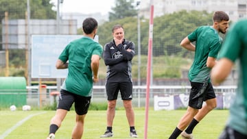 Cristóbal Parralo puede apostar por la continuidad más Álvaro ante el Cádiz.