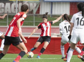Otro de los nombres propios de esta temporada en la Primera Iberdrola es el de Luc¨ªa Garc¨ªa. La delantera es la m¨¢xima goleadora del Athletic (9 dianas) y unas de las atacantes espa?olas con mayor proyecci¨®n. Esta joven de Barakaldo ha conquistado a todos con su gran garra y desparpajo en el ¨¢rea.