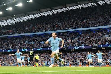 Bernardo Silva, estuvo a gran nivel sobretodo a final de temporada. El portugués anoto 2 goles en la vuelta de la semifinal de la Champions League contra el Real madrid.al anotar los dos primeros goles del Manchester City en su victoria por 4-0 en semifinales de la Liga de Campeones sobre el Real Madrid.