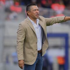 Ignacio Ambriz no esperaba regresar pronto de Europa