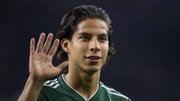 Diego Lainez interesa al Fenerbahçe, según prensa turca