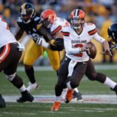 Baile de QBs en la NFL: Johnny Manziel entra, Nick Foles sale