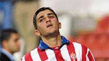 Villa le marcó tres goles al Racing de Ferrol en el partido de ida en El Molinón.