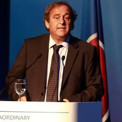 El inhabilitado Platini sigue recibiendo dinero de la UEFA