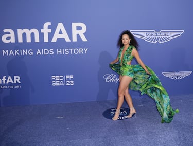 Lena Mahfouf durante la alfombra roja de la gala béfica amfAR celebrada en el Hotel du Cap-Eden-Roc.