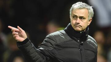 Manchester United&#039;s Portuguese manager Jose Mourinho