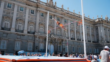 Mónica Clemente, en la Plaza de Oriente.