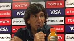 Gustavo Costas: "Me preocupa la falta de definición de Santa Fe"