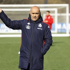 Gilsanz se acerca a una marca de Oltra con el Deportivo