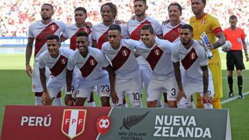 Peruvian team during the friendly match between Peru and New Zeland, played at the RCDE Stadium, in Barcelona, on 05th June 2022. (Photo by Joan Valls/Urbanandsport /NurPhoto via Getty Images)