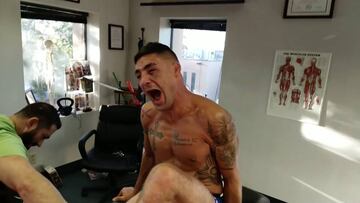 Duele sólo de verle: los gritos y lágrimas de este luchador de la UFC cuando le toca el fisio
