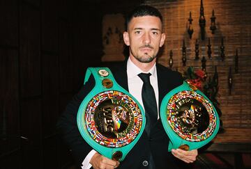 Antonio Orden, doble campeón del mundo WBC de muay thai, posa durante la presentación del ‘WBC Nai Khanom Tom’