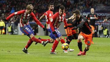El jugador francés del Atlético de Madrid, Antoine Griezmann, disparando a puerta.