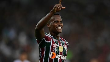 Fluminense's Colombian forward Jhon Arias celebrates after scoring during the Conmebol Recopa Sudamericana second leg final match between Brazil's Fluminense and Ecuador's Liga de Quito at the Maracana stadium in Rio de Janeiro, Brazil, on February 29, 2024. (Photo by Pablo PORCIUNCULA / AFP)