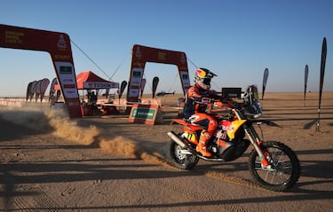 Luciano Benavides, del equipo Red Bull KTM Factory Racing, durante la novena etapa. 