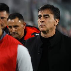 “Me da pena”: Quinteros aclara por qué no juegan Lezcano ni Benegas y aborda otra partida