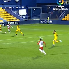 Es normal que le quisieran varios de Primera: el doblete del '9' que se le queda pequeña la categoría