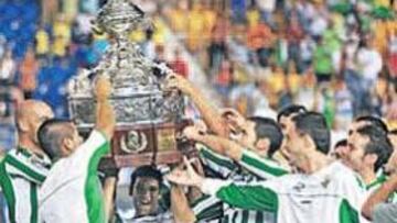 <b>CAMPEÓN. </b>El Betis dejó el Trofeo Carranza en Andalucía.