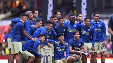   Alvaro Fidalgo of America during the game America vs Leon, corresponding to Round 06 of the Torneo Apertura 2023 of the Liga BBVA MX, at Azteca Stadium, on August 26, 2023.

<br><br>

Alvaro Fidalgo de America recibe reconocimiento por sus 100 partidos durante el partido America vs Leon, correspondiente a la Jornada 06 del Torneo Apertura 2023 de la Liga BBVA MX, en el Estadio Azteca, el 26 de Agosto de 2023.