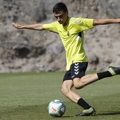 Pedri, otra 'baja' más para Pepe Mel