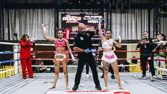 La catalana Claudia Perona es proclamada vencedora en su combate de Enfusion Top Queens de kickboxing femenino