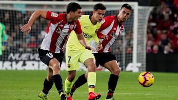 Coutinho, en la imagen en San Mamés, intenta recuperar su mejor nivel y el centro del campo es otra opción.