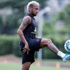Neymar se entrena sin molestias con el PSG